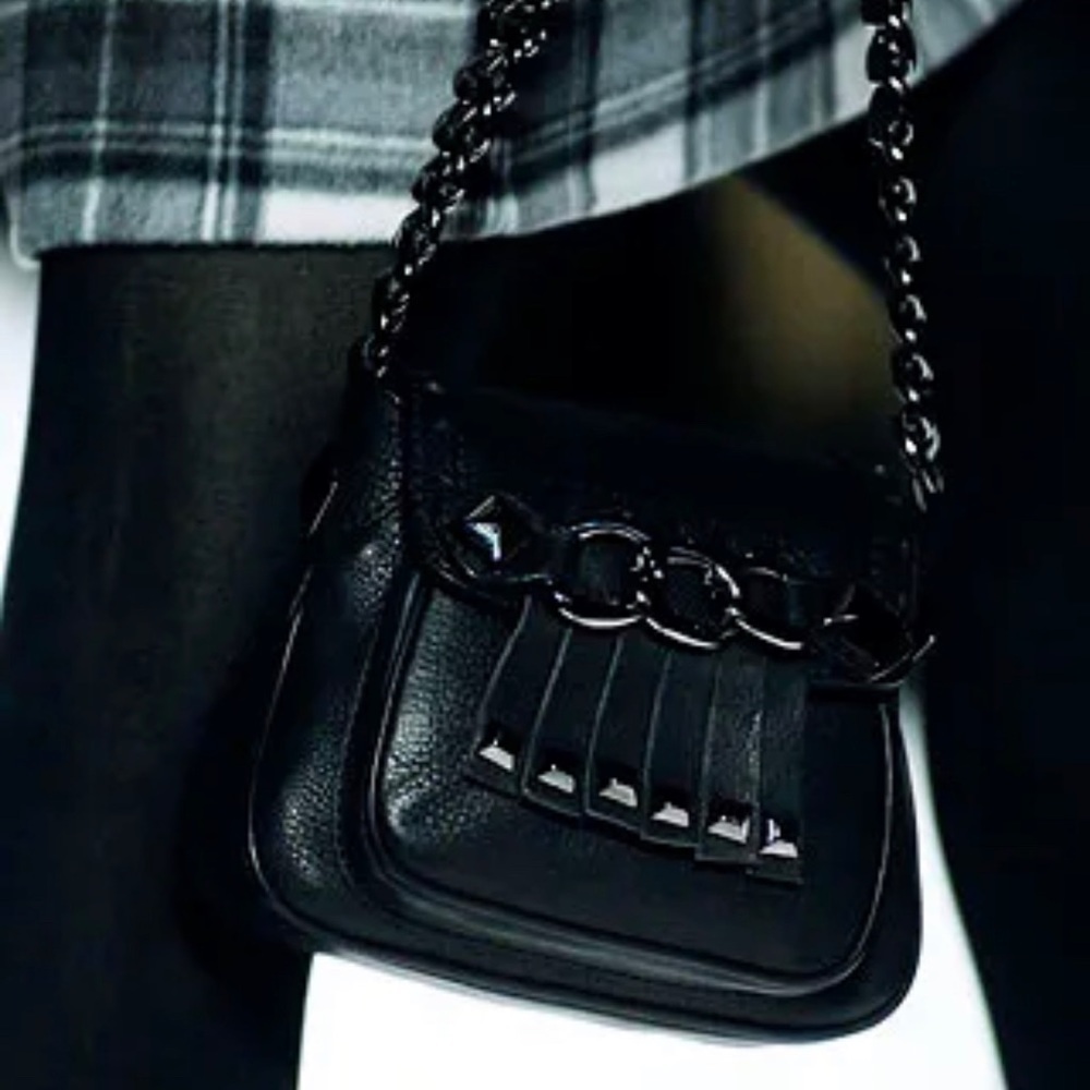 As seen in Vogue. Michael kors 2006 collection. Black studded leather. - Picture 5 of 10